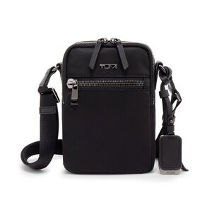 TUMI VOYAGEUR
Persia Crossbody